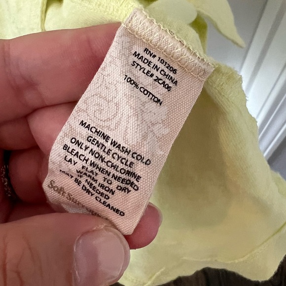 Soft Surroundings Danielle Button Sleeveless Tunic | Fresh Lemonade | Size Large - Picture 9 of 10